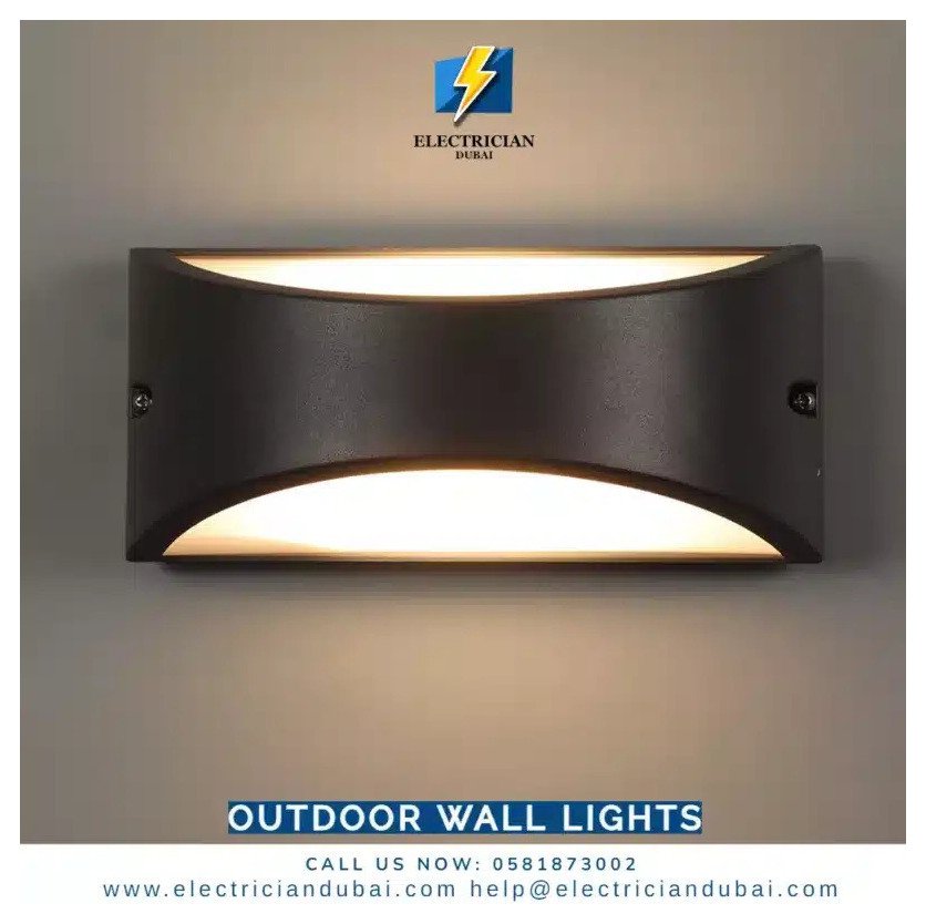 Outdoor Wall Light